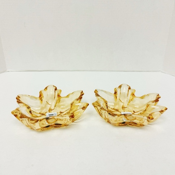 Celebrations Mikasa - Amber Glass Maple Leaf Bowl Set of 2 - Picture 2 of 5